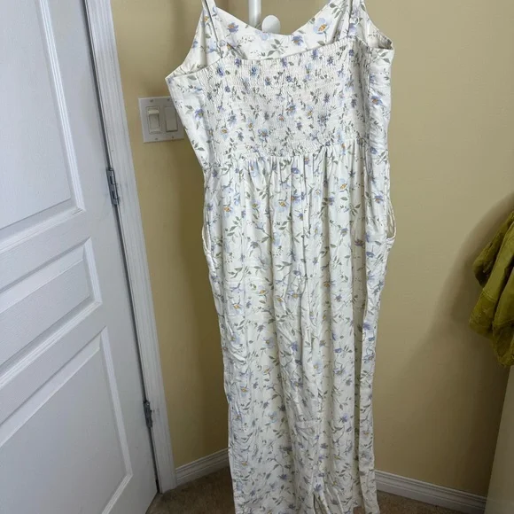 Old Navy Cream Floral Smocked Wide-Leg Jumpsuit with Blue Print - Picture 5 of 11